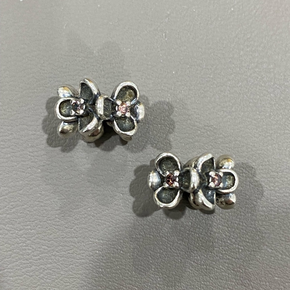 Authentic Pandora  🌸 Retired Wanda’s Garden Rose Spacer Charms w. CZ